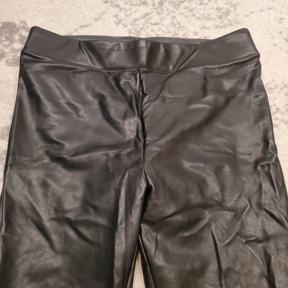 Leather Soft Black Leggings - Picture 6 of 9